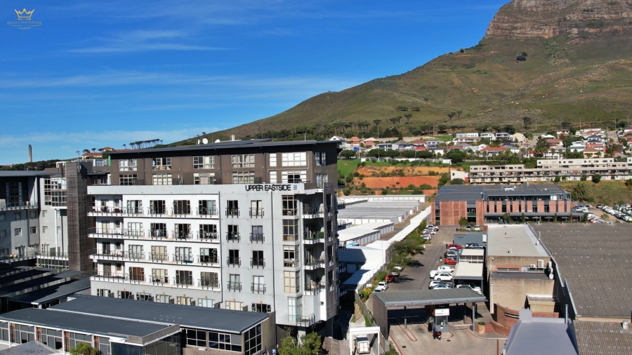 To Let commercial Property for Rent in Woodstock Western Cape